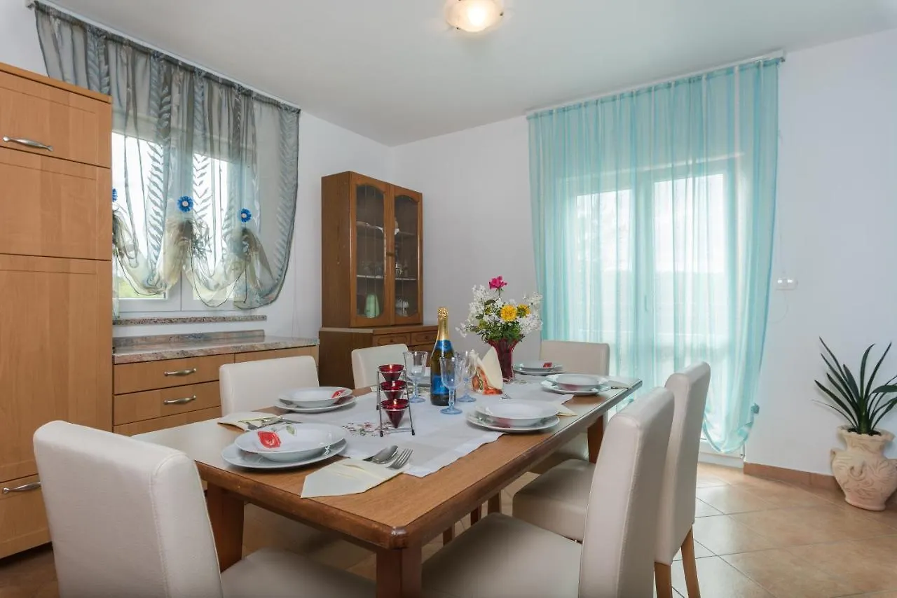 Holiday Home Viola Labin  Kroatien